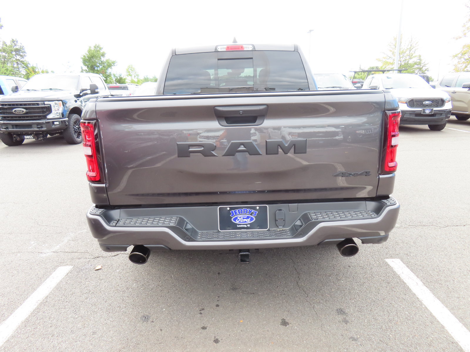 Used 2025 RAM 1500 Tradesman w/ Night Edition AWD/4WD image 6