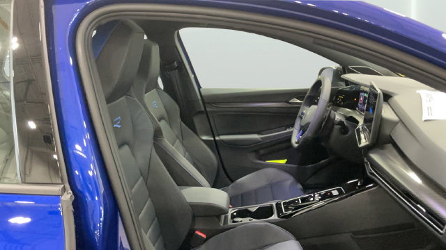New 2027 Volkswagen Golf R Black Edition AWD/4WD image 12