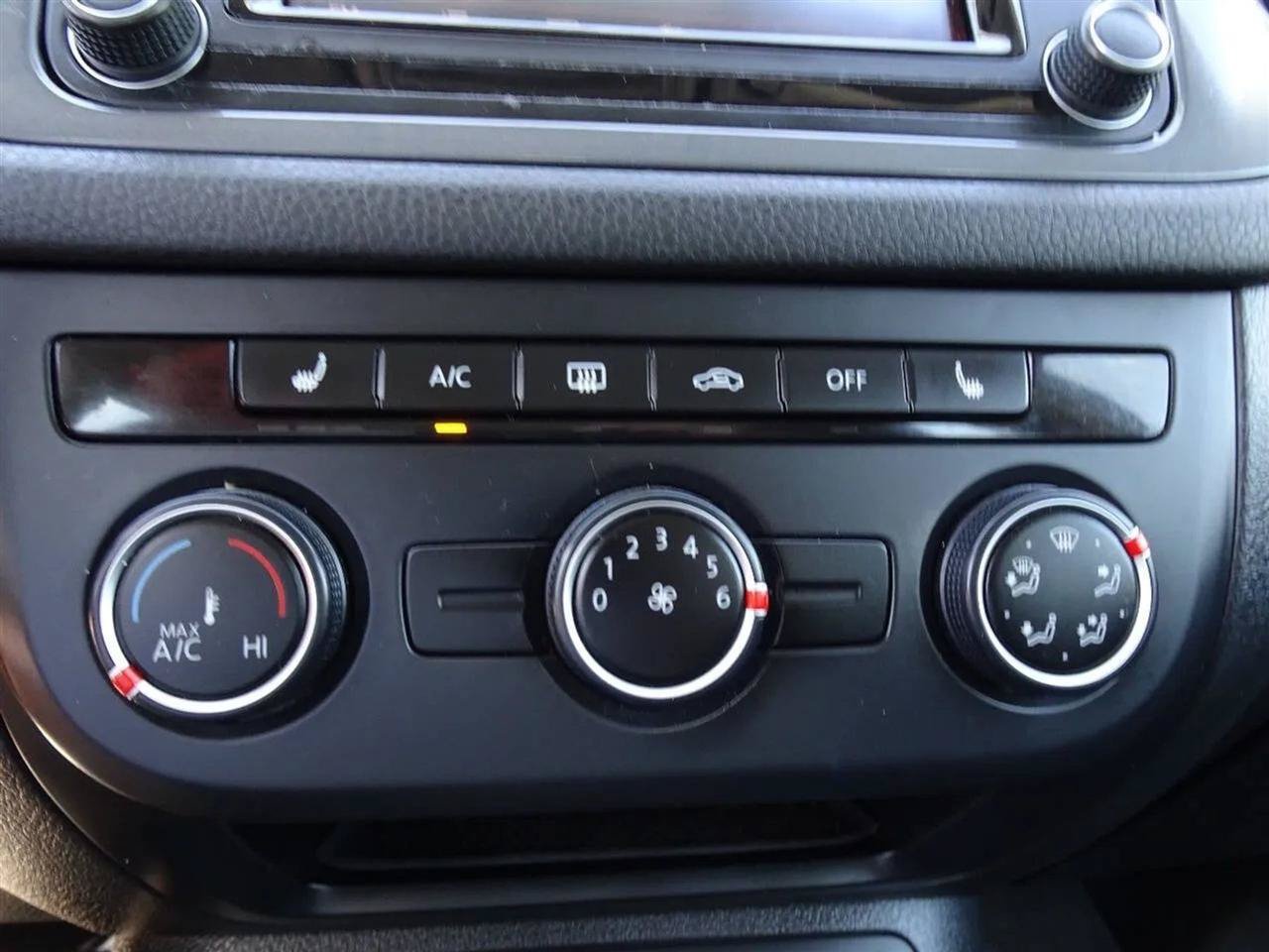 Used 2017 Volkswagen Tiguan S AWD/4WD image 32