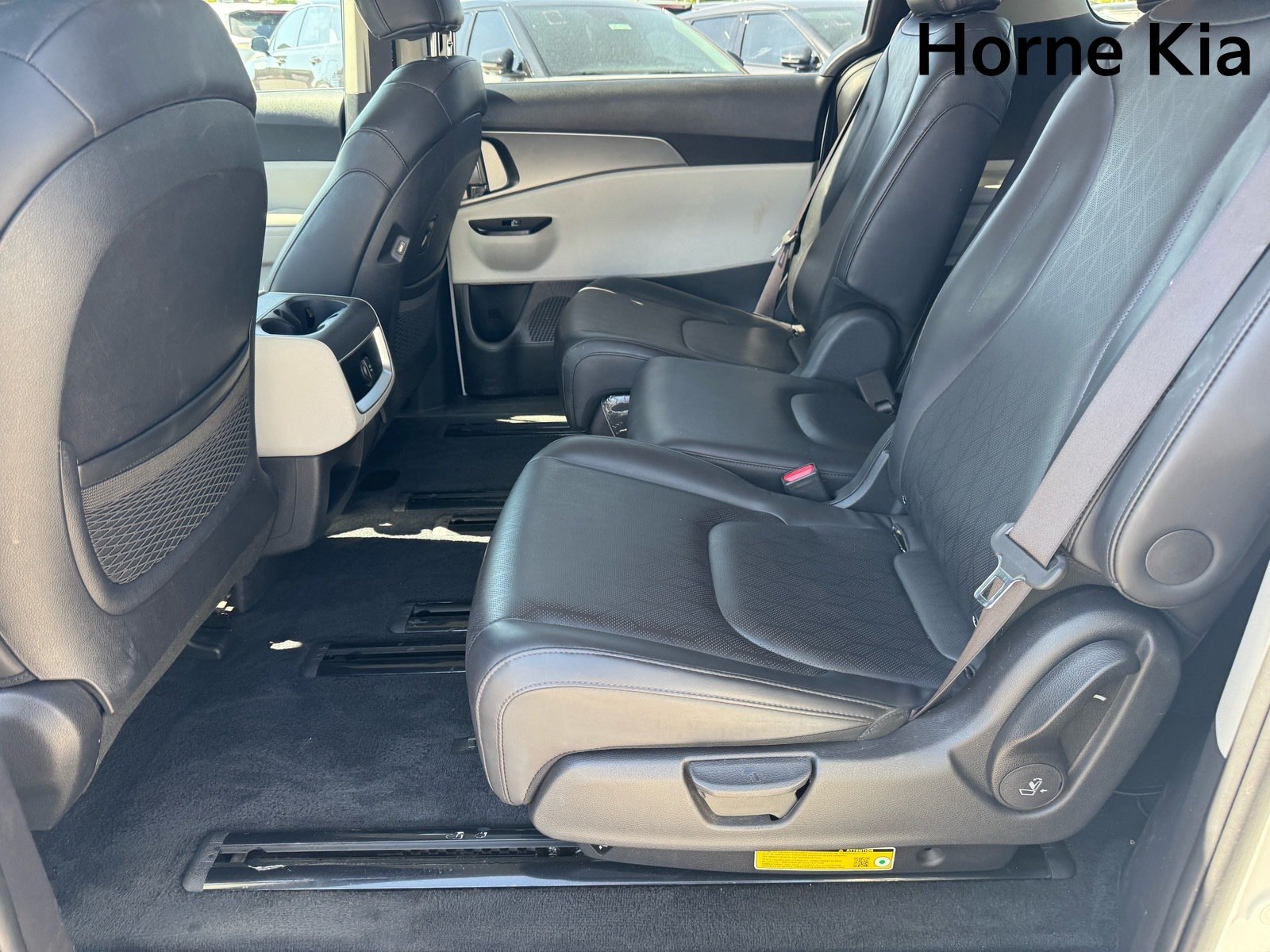 Certified 2024 Kia Carnival LX FWD image 13