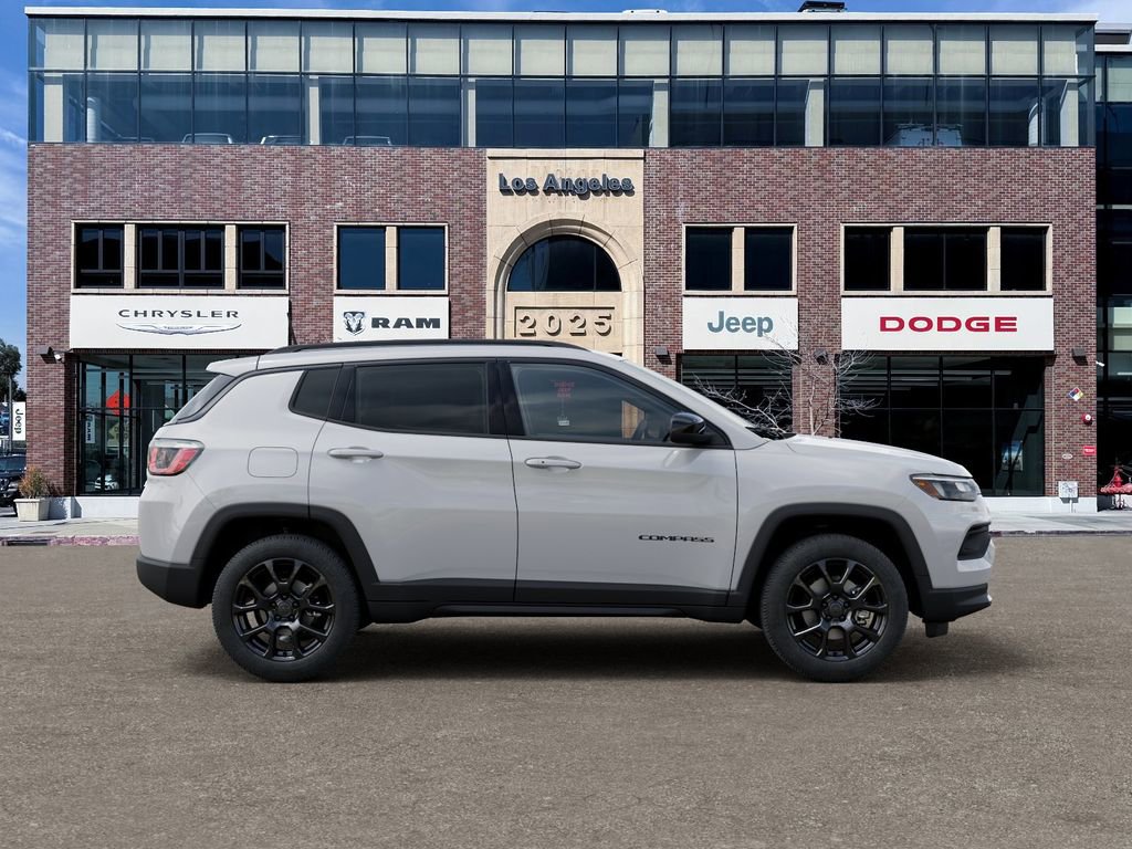 New 2026 Jeep Compass Latitude AWD/4WD image 21