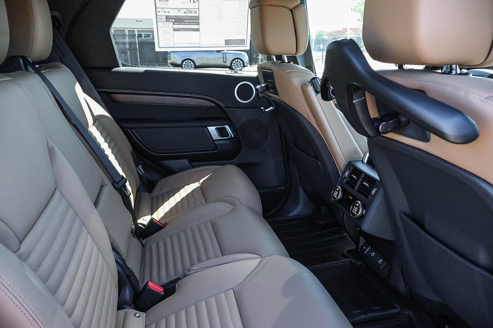 New 2026 Land Rover Discovery Dynamic SE AWD/4WD image 20