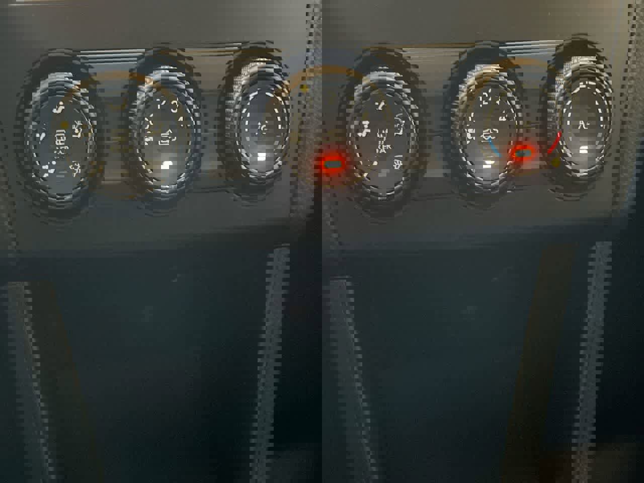 Used 2014 Subaru Crosstrek 2.0i Premium w/ Moonroof Package image 17