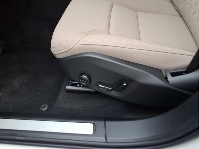 New 2026 Volvo XC60 B5 Core w/ Climate Package image 14