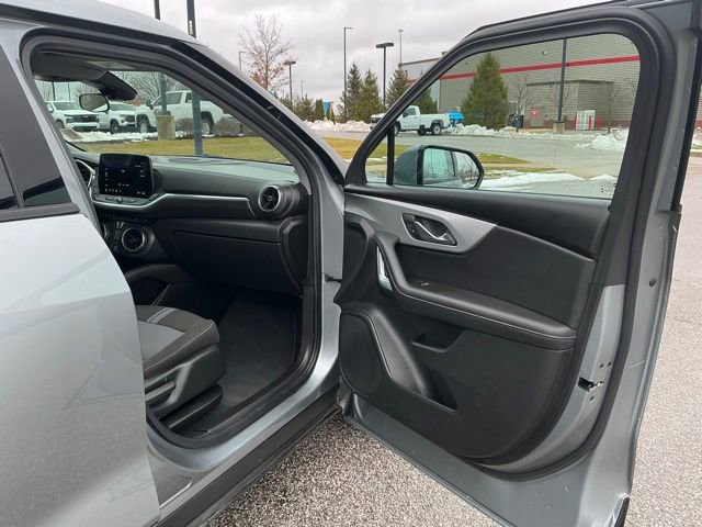 Used 2025 Chevrolet Blazer LT image 21