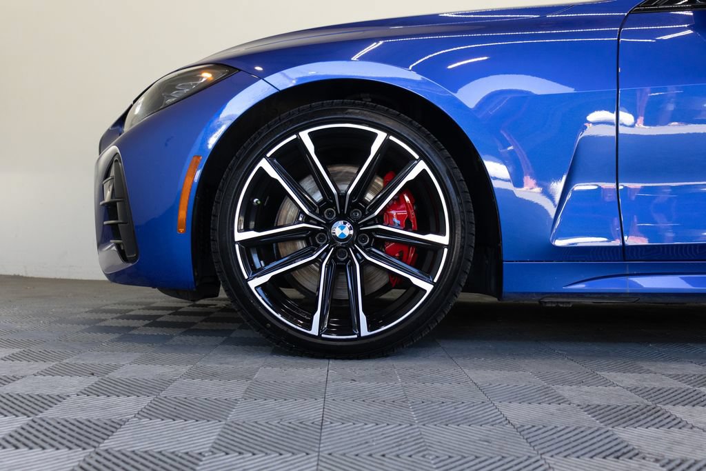 Used 2024 BMW M440i Coupe w/ Premium Package RWD image 9