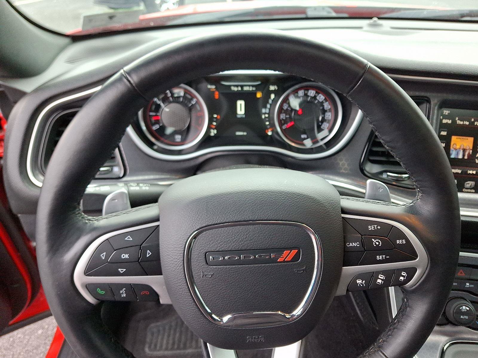 Used 2016 Dodge Challenger R/T Scat Pack w/ Leather Interior Group image 21