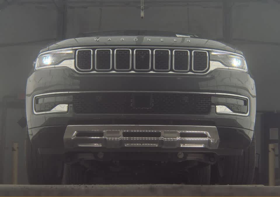 Used 2024 Jeep Wagoneer Series III w/ Premium Group I AWD/4WD image 3