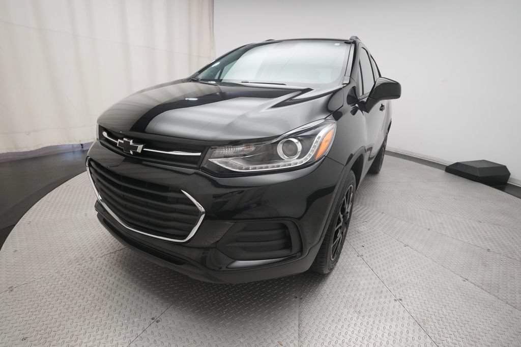 Used 2022 Chevrolet Trax LT w/ Midnight Edition AWD/4WD image 12