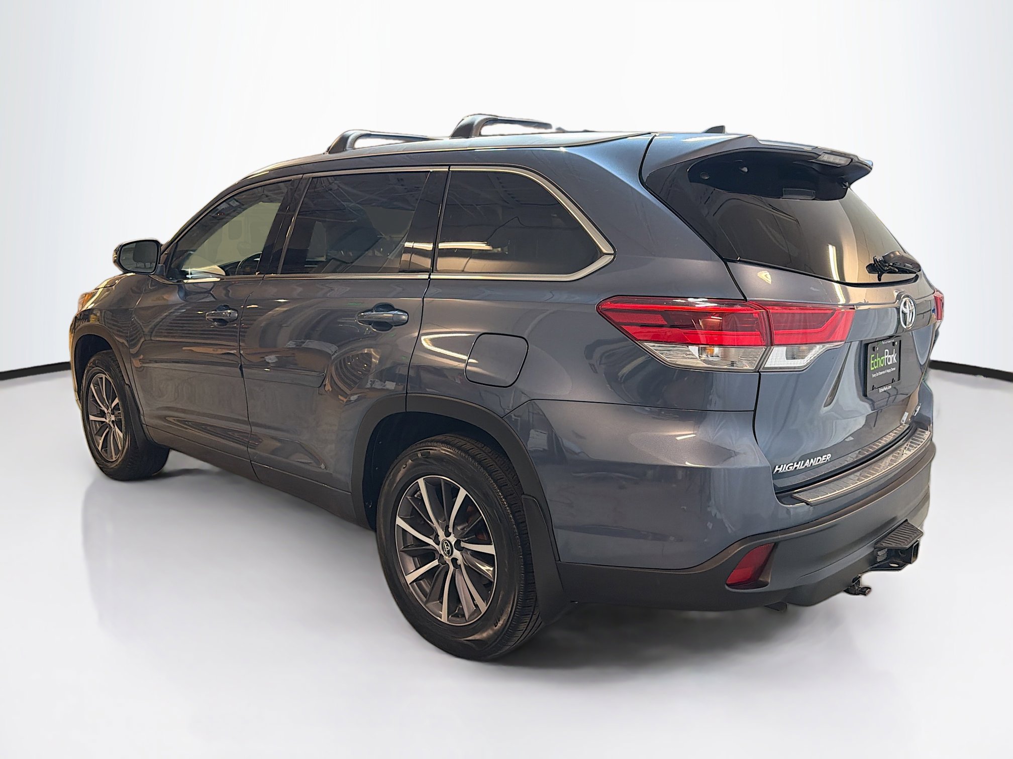 Used 2018 Toyota Highlander XLE image 5