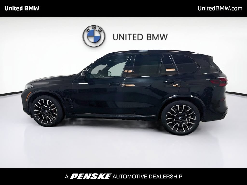 Certified 2025 BMW X5 xDrive50e w/ M Sport Package AWD/4WD image 8