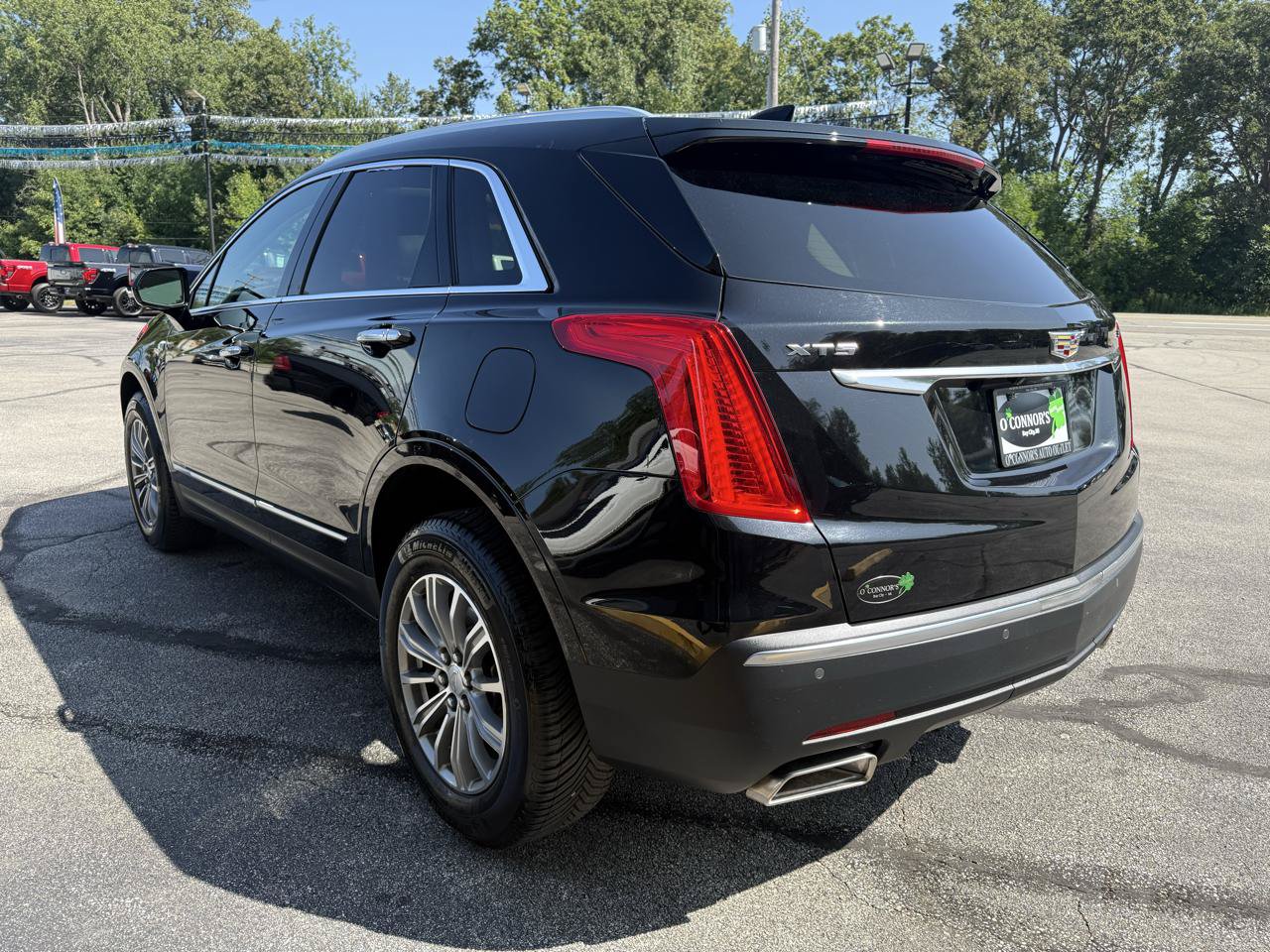 Used 2017 Cadillac XT5 Luxury w/ Driver Awareness Package FWD image 5