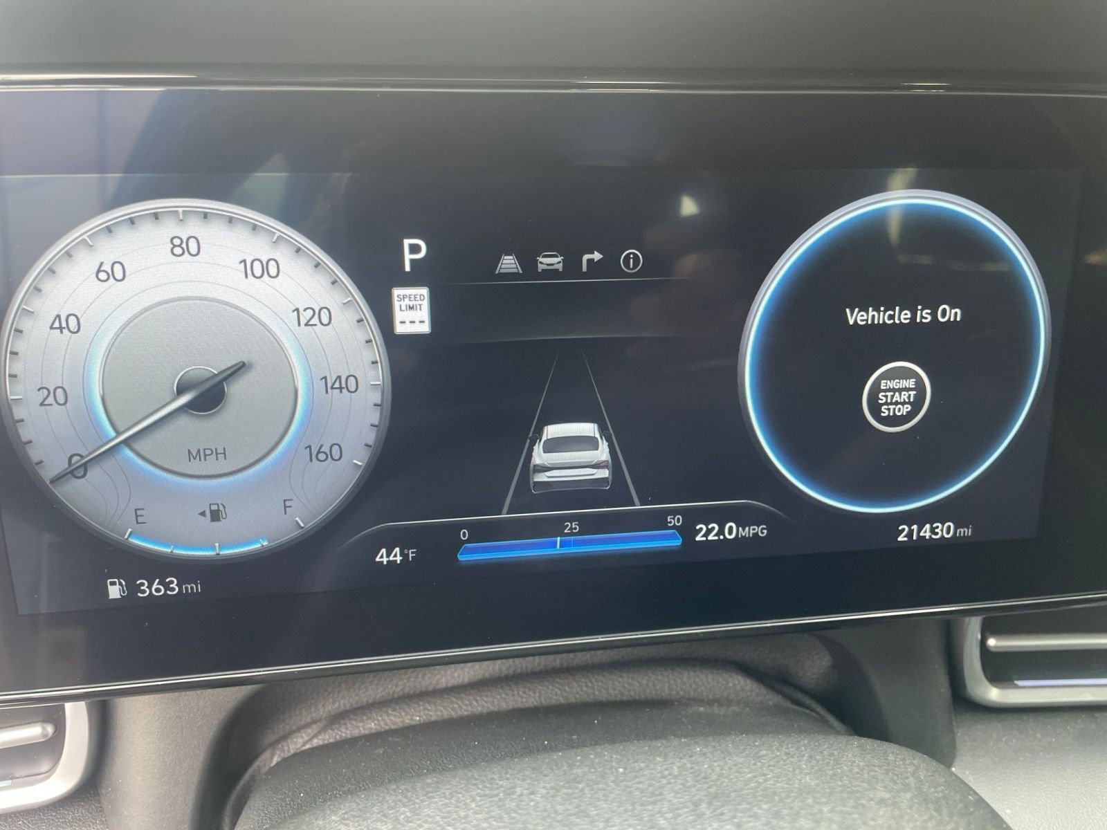 Used 2025 Hyundai Elantra SEL FWD image 39