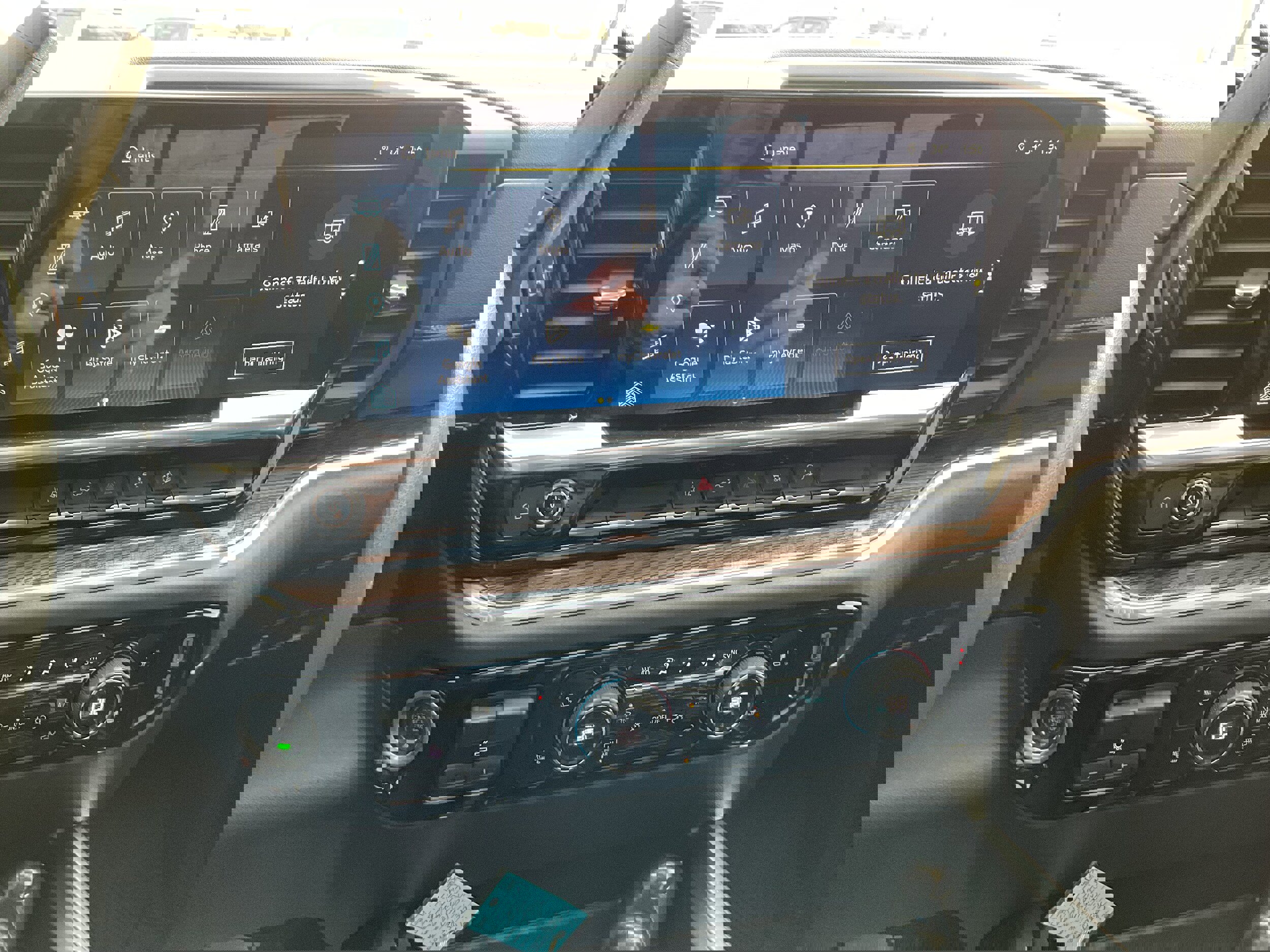 Certified 2024 Chevrolet Silverado 2500 LT image 9