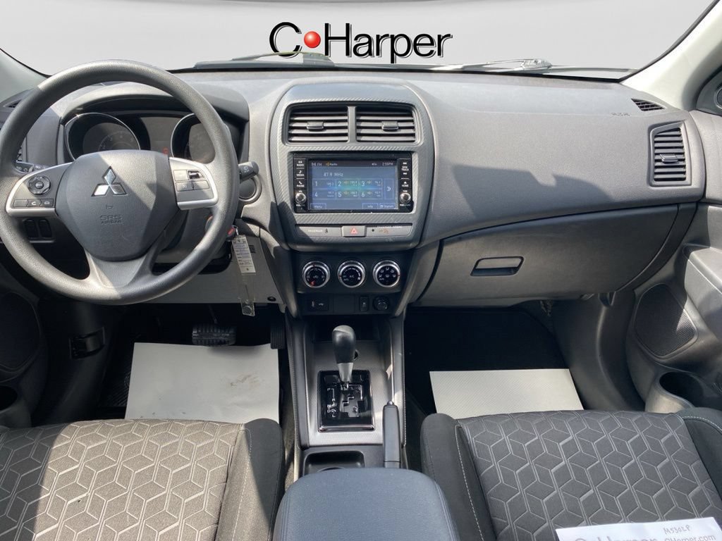 Used 2025 Mitsubishi Outlander Sport ES AWD/4WD image 19