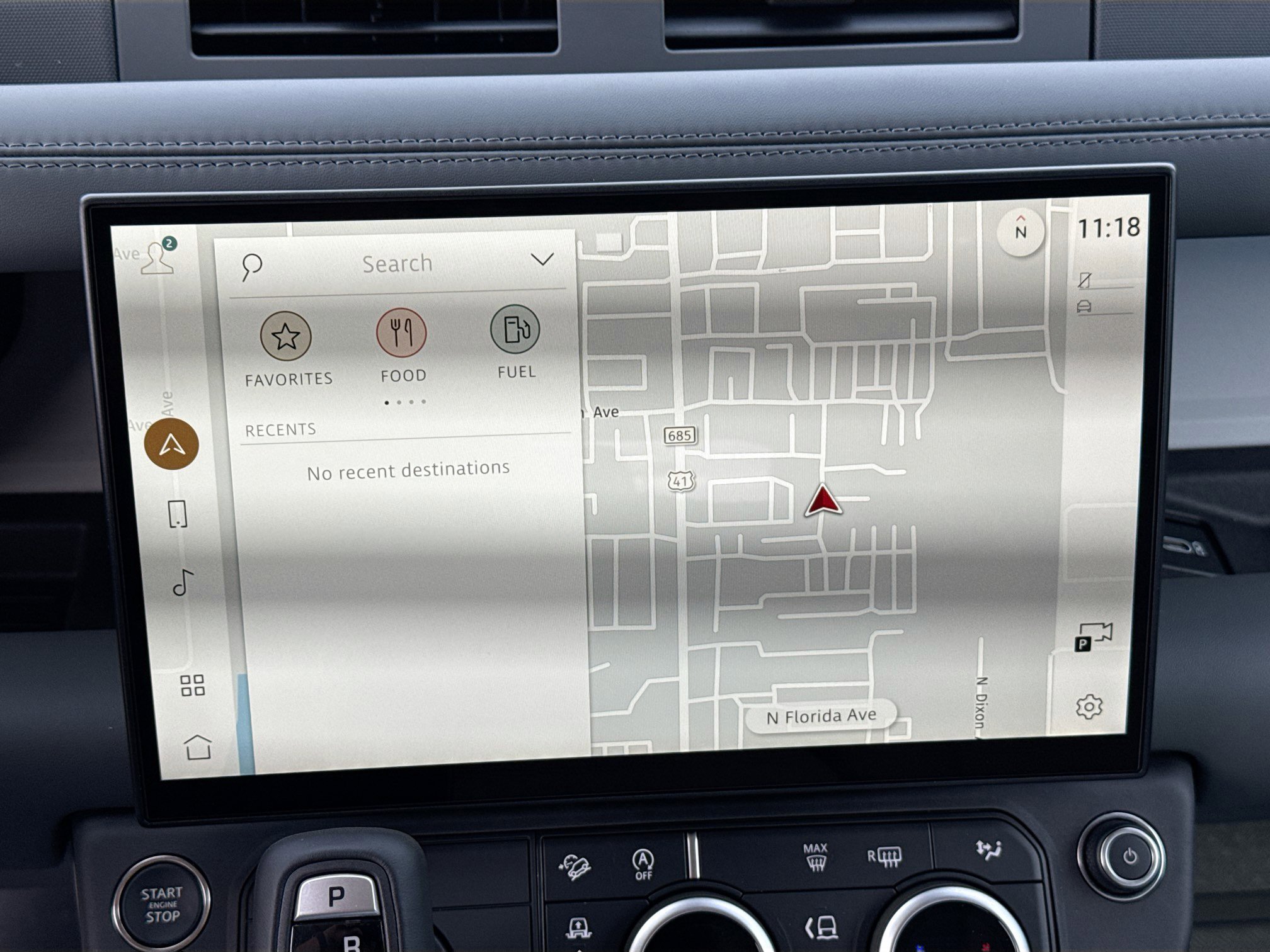 New 2026 Land Rover Defender 110 X-Dynamic SE image 32
