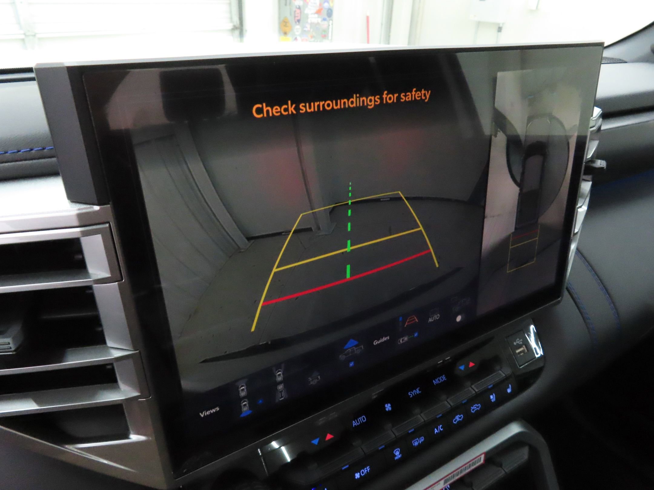 Used 2024 Toyota Tundra Platinum w/ TRD Off-Road Package image 17