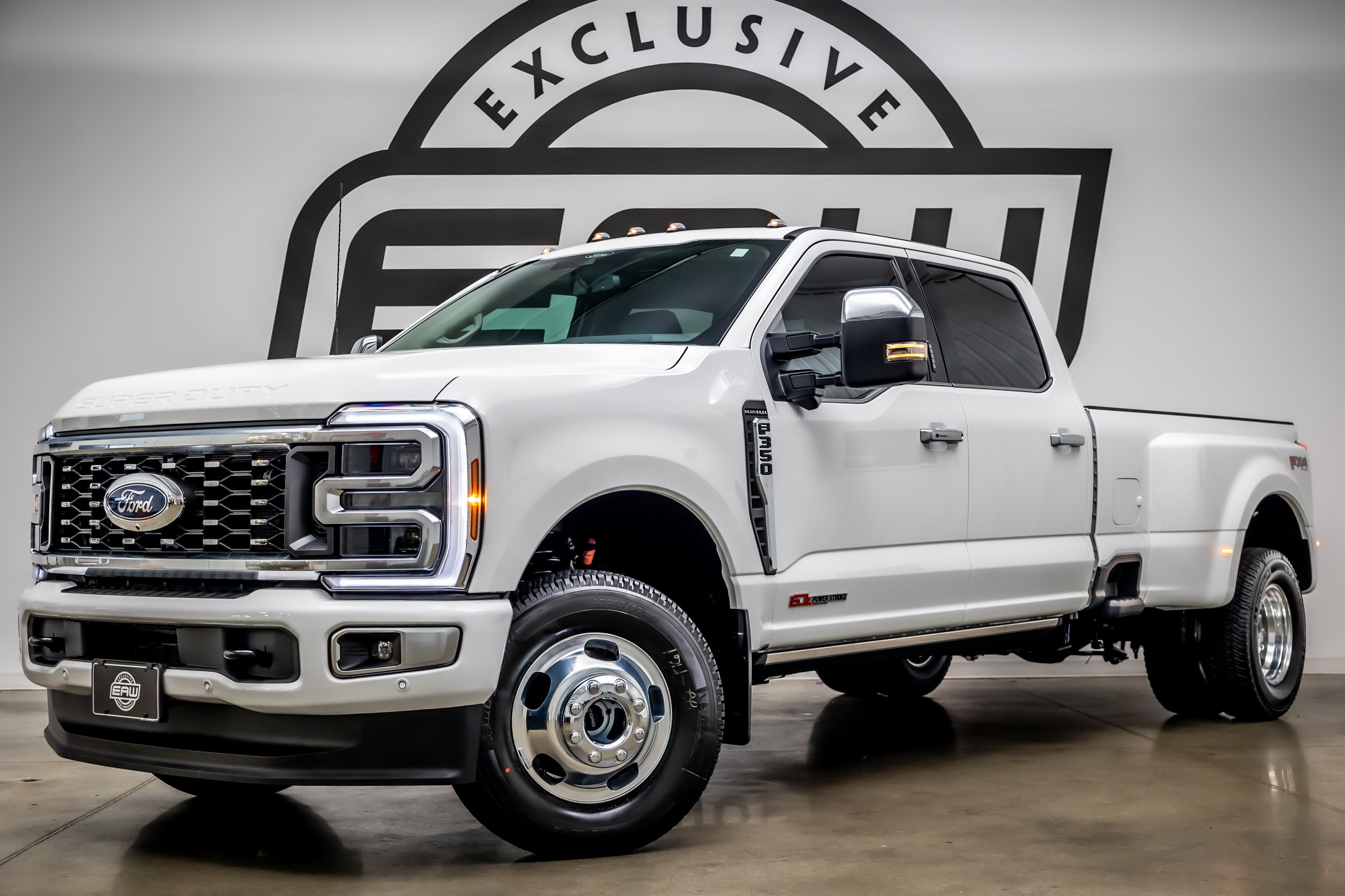 Used 2026 Ford F350 Platinum w/ Platinum Plus Package AWD/4WD image 1