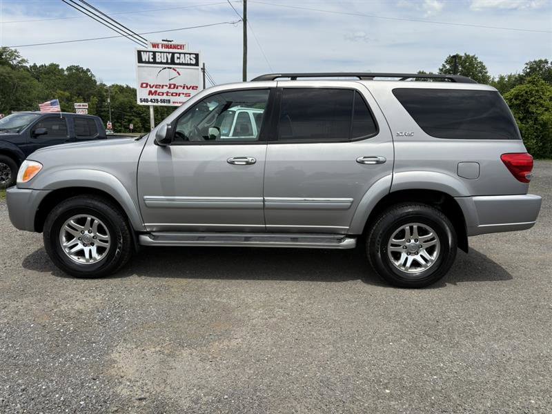 Used 2005 Toyota Sequoia SR5 AWD/4WD image 2