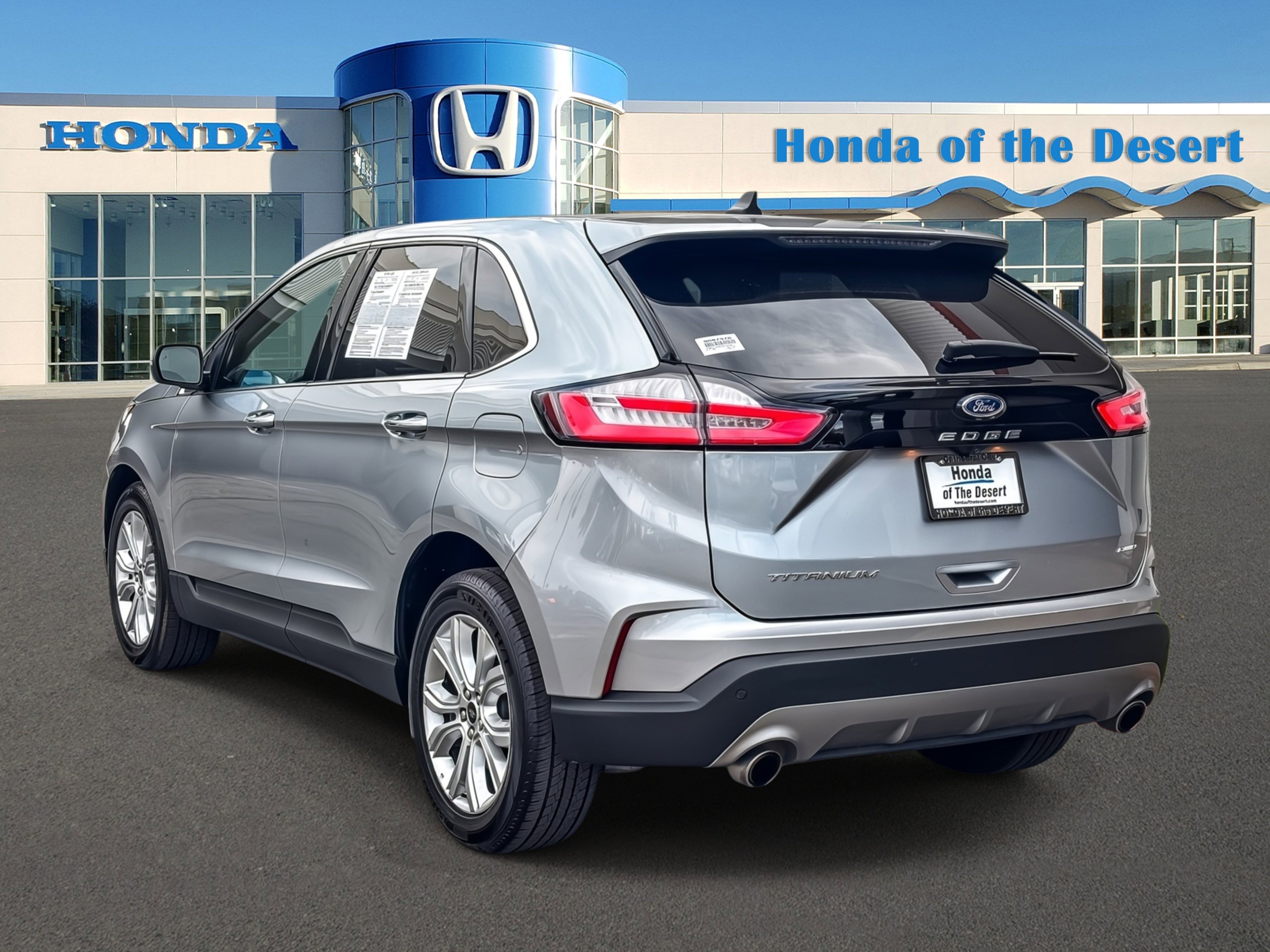 Used 2023 Ford Edge Titanium image 5