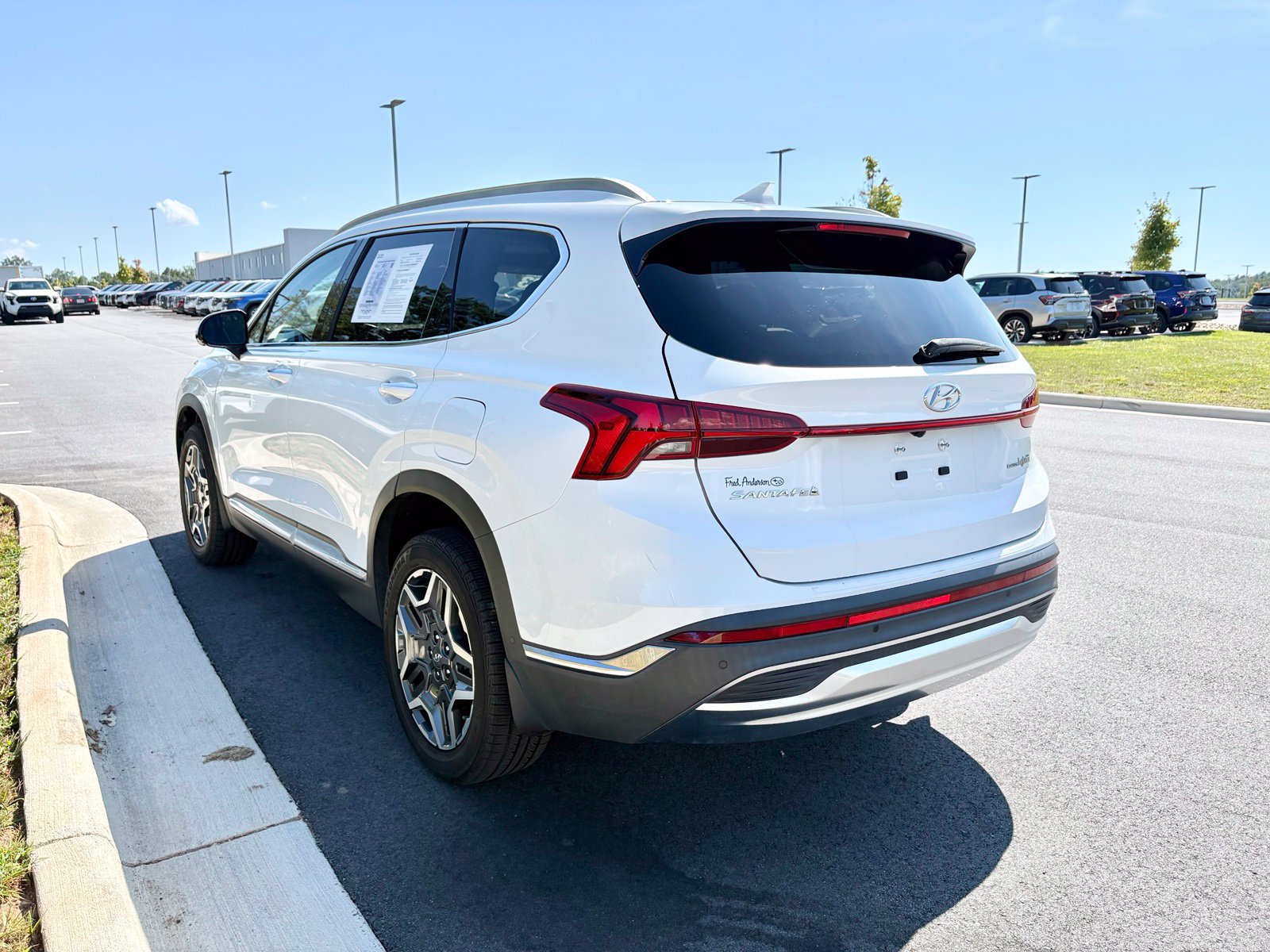 Used 2023 Hyundai Santa Fe Limited AWD/4WD image 6