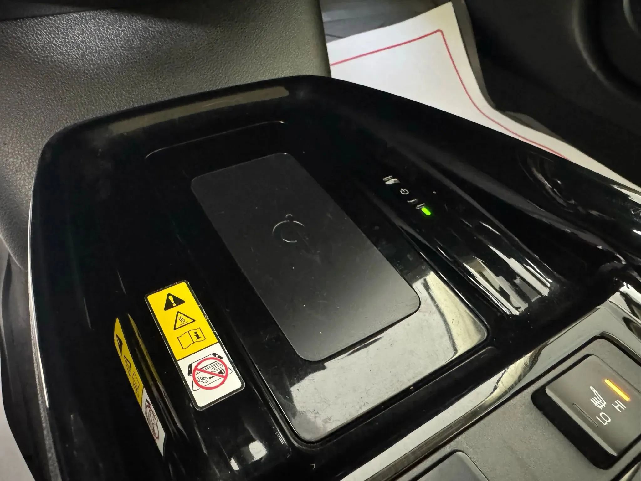 Used 2019 Toyota Prius XLE FWD image 23