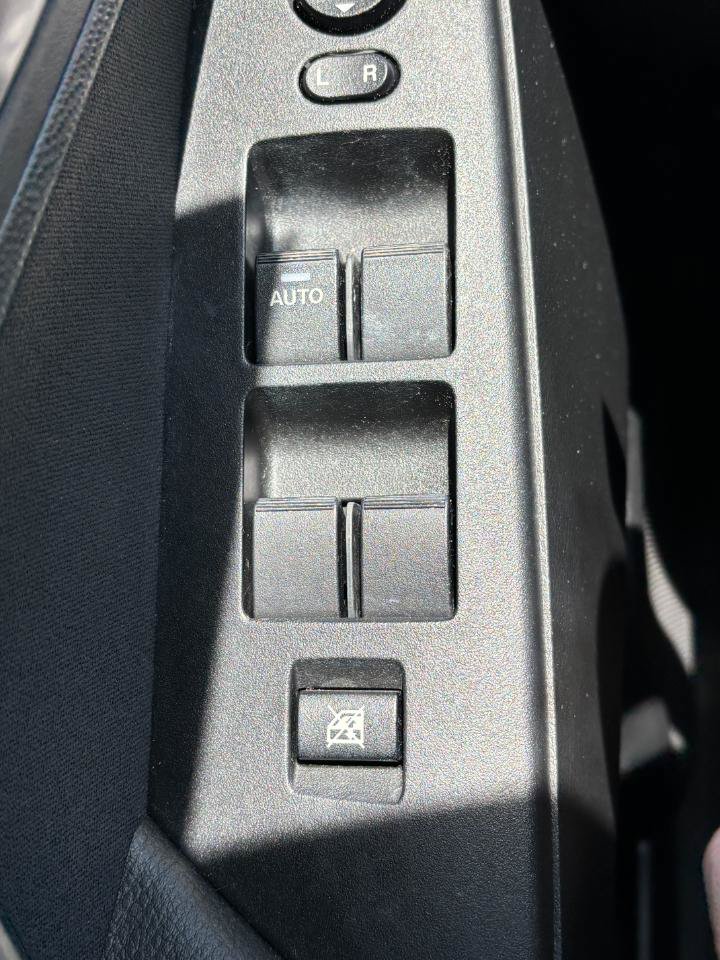 Used 2011 MAZDA MAZDA3 s Sport FWD image 16