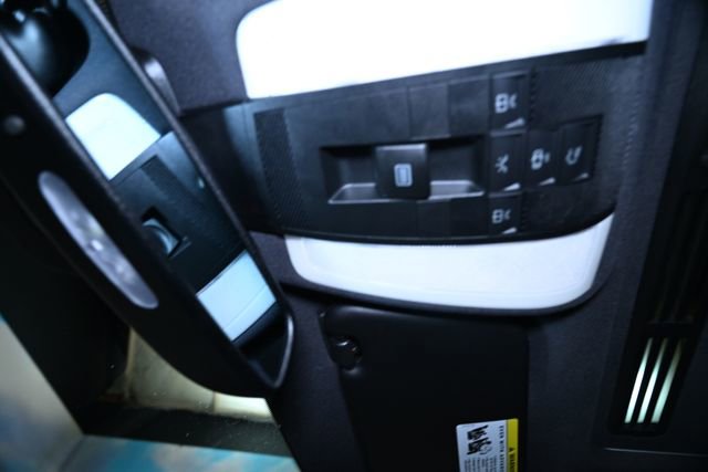 Used 2008 Mercedes-Benz C 300 Sedan image 33