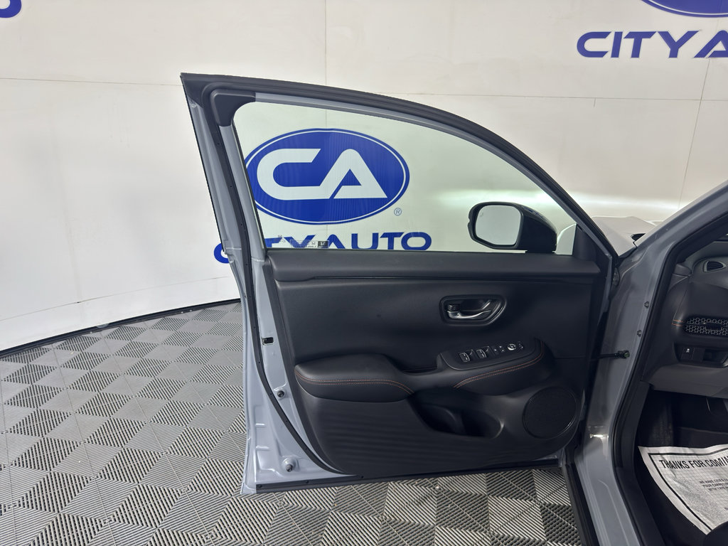 Used 2025 Honda HR-V Sport image 14