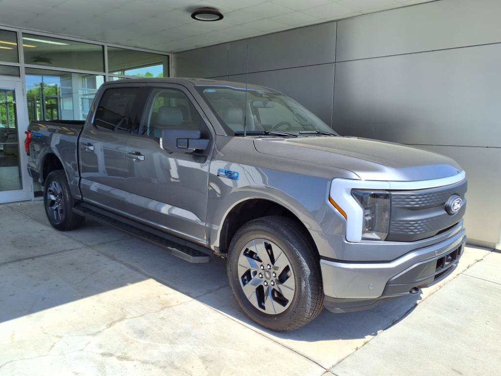 New 2025 Ford F150 Lightning Flash image 23