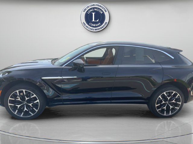 Used 2021 Aston Martin DBX AWD/4WD image 9