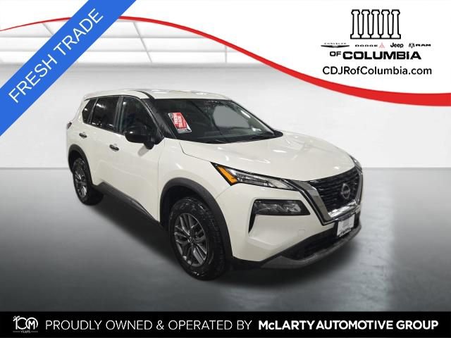 Used 2023 Nissan Rogue S image 1