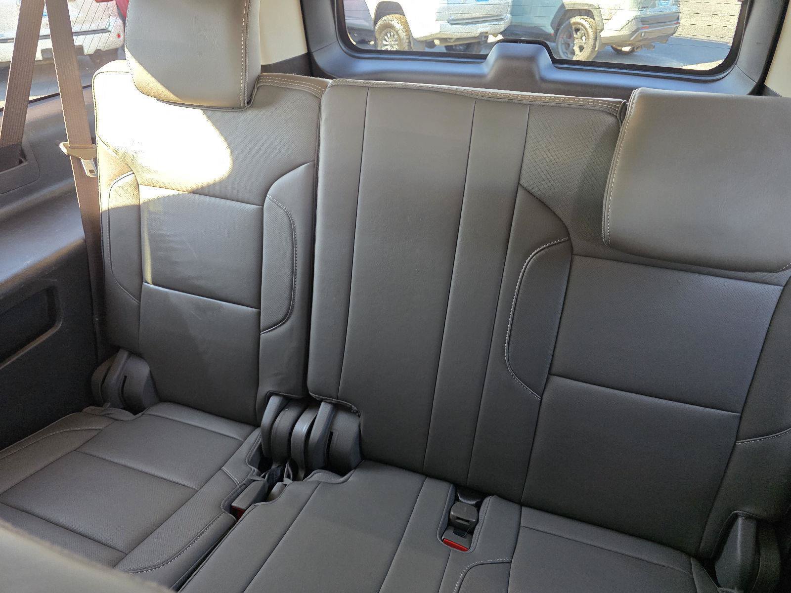 Used 2018 GMC Yukon XL Denali w/ Denali Ultimate Package AWD/4WD image 16