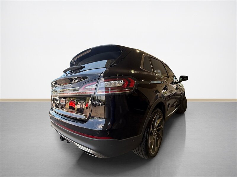 Used 2020 Lincoln Nautilus Reserve w/ Equipment Group 202A AWD/4WD image 4