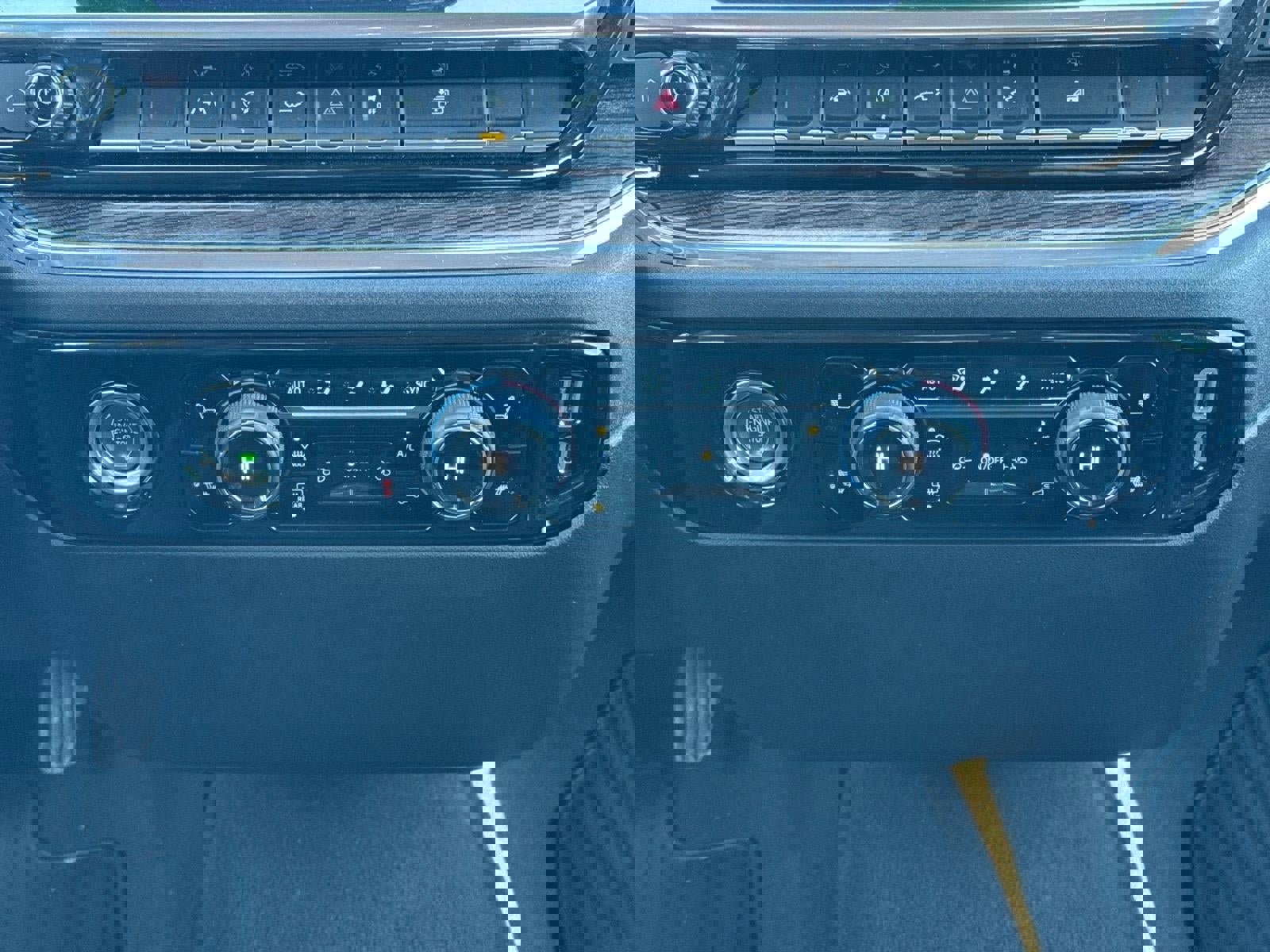 Certified 2023 Chevrolet Silverado 1500 LT image 10