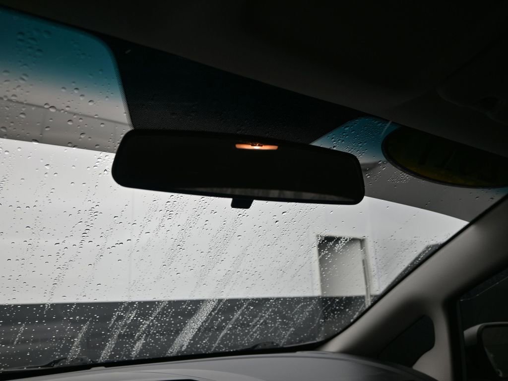 Used 2017 Kia Forte LX image 17