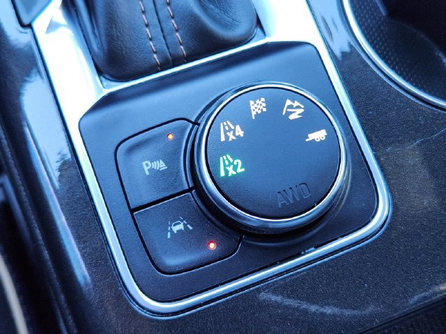 Used 2019 Chevrolet Blazer Premier w/ Driver Confidence II Package AWD/4WD image 24