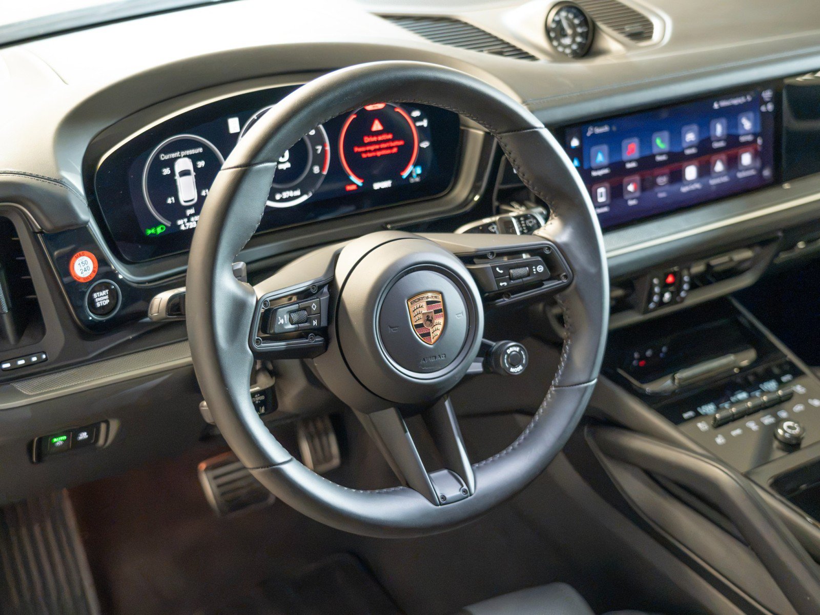 Certified 2026 Porsche Cayenne S AWD/4WD image 30