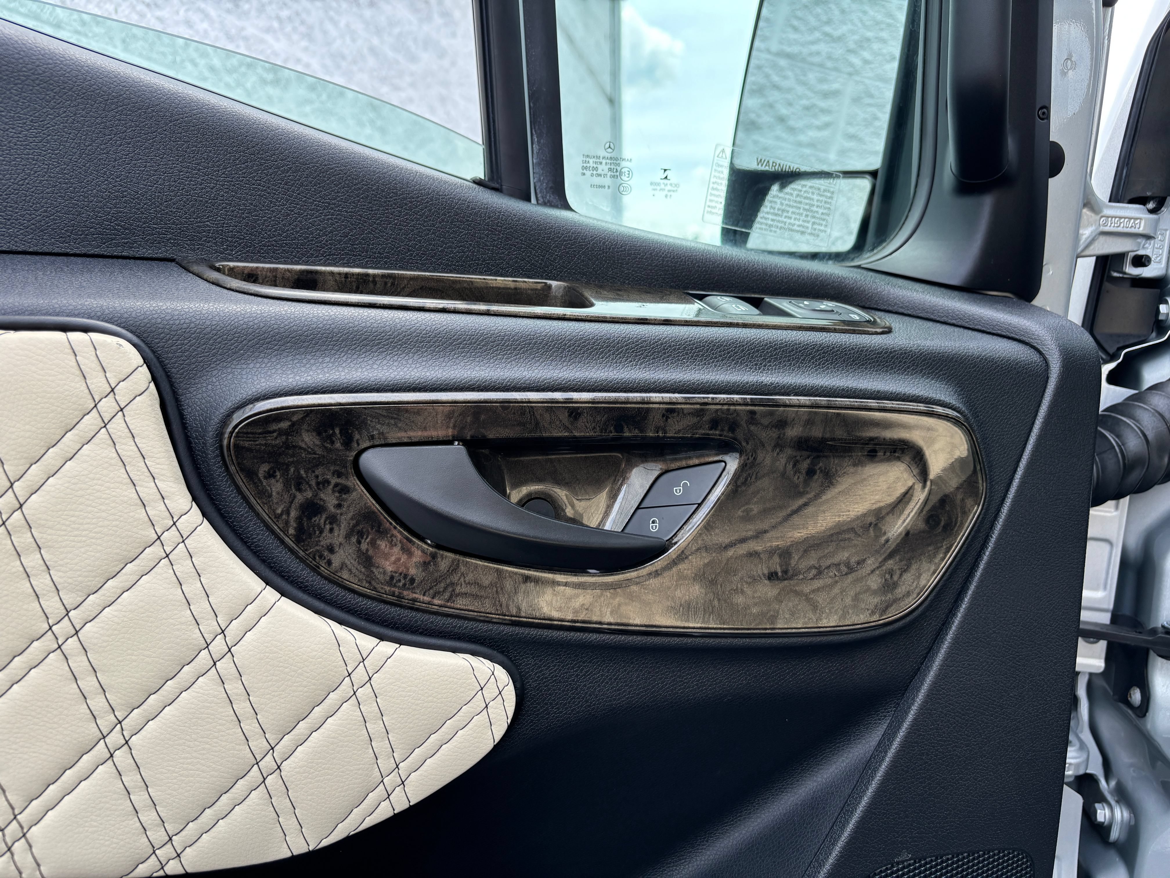 Used 2020 Mercedes-Benz Sprinter 3500 image 19
