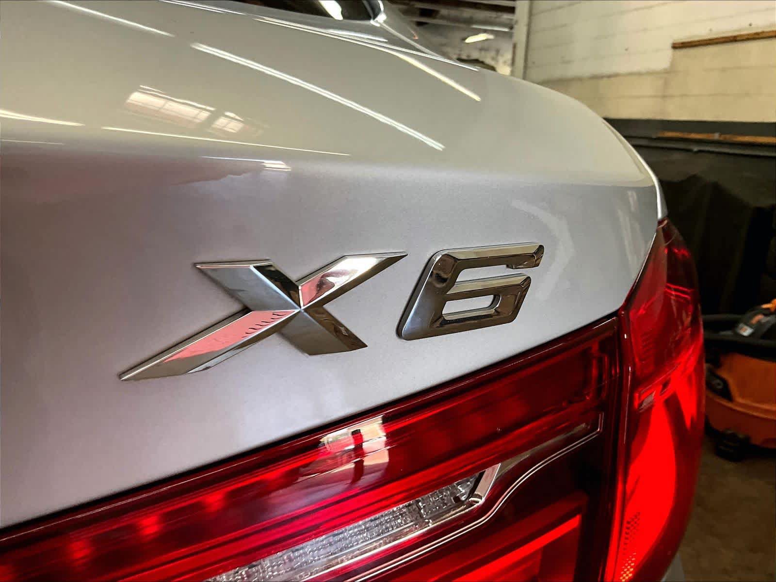Used 2018 BMW X6 xDrive40i AWD/4WD image 11