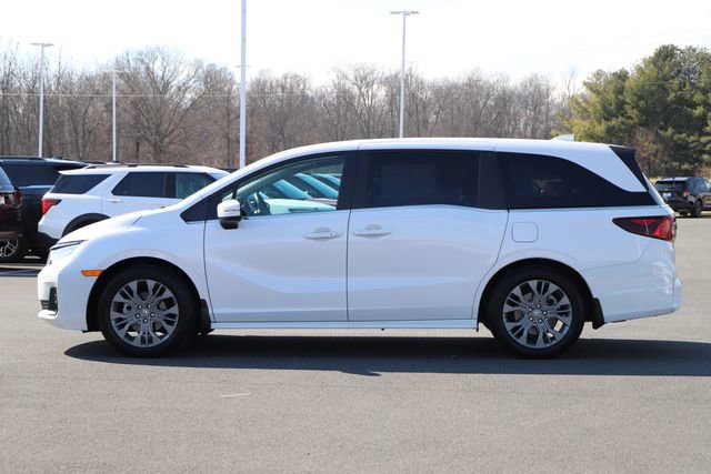 Used 2025 Honda Odyssey Touring image 4