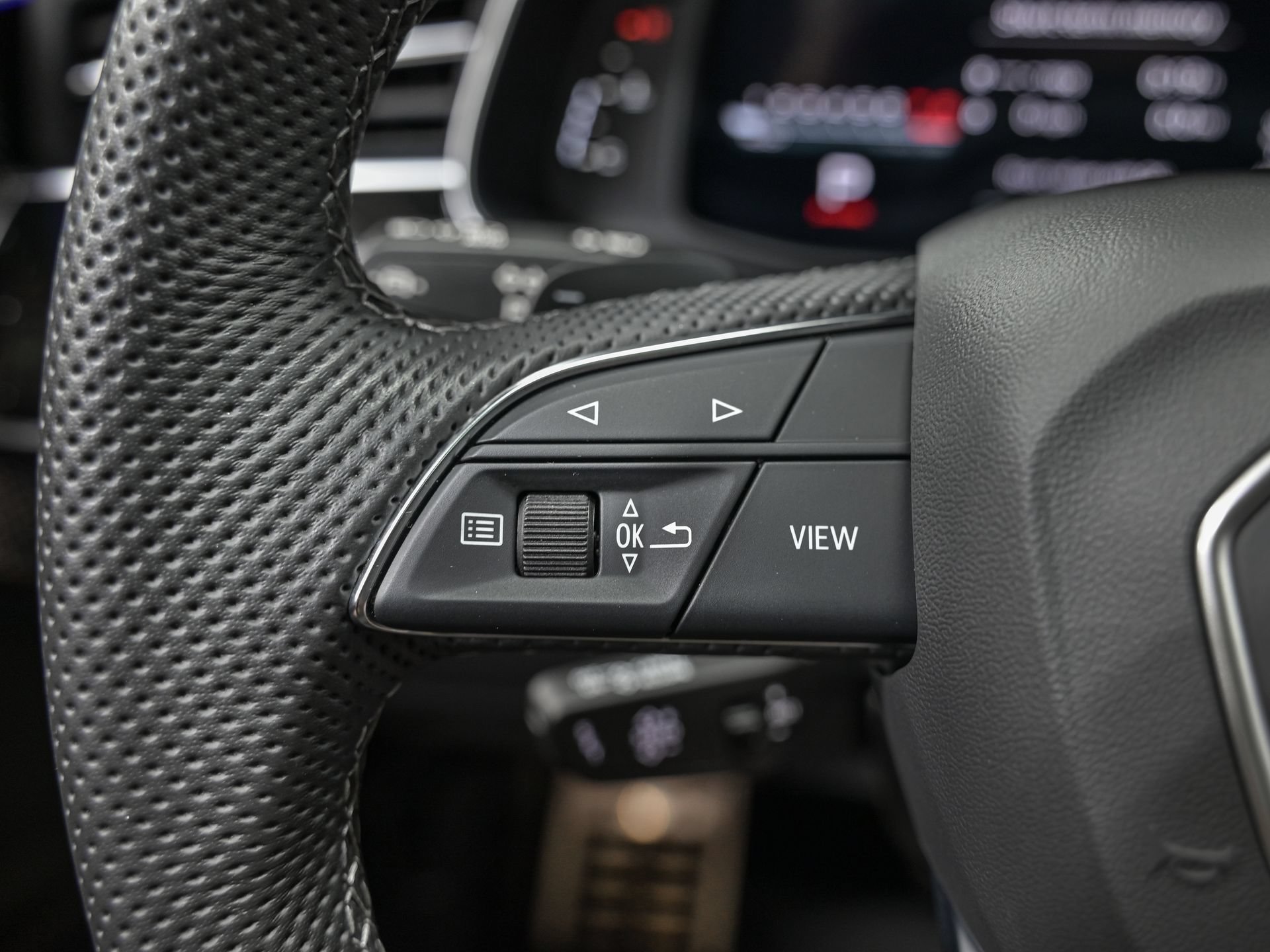 Used 2023 Audi SQ8 Premium Plus AWD/4WD image 19