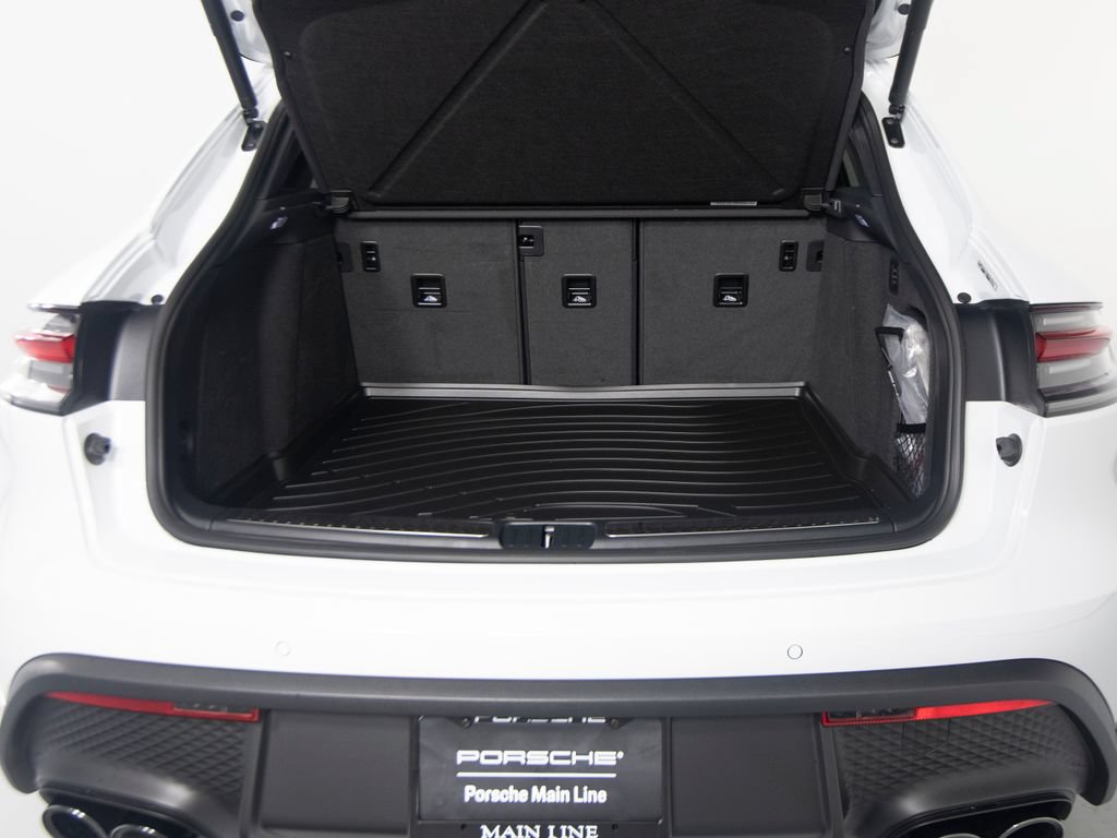 Certified 2026 Porsche Macan S AWD/4WD image 46