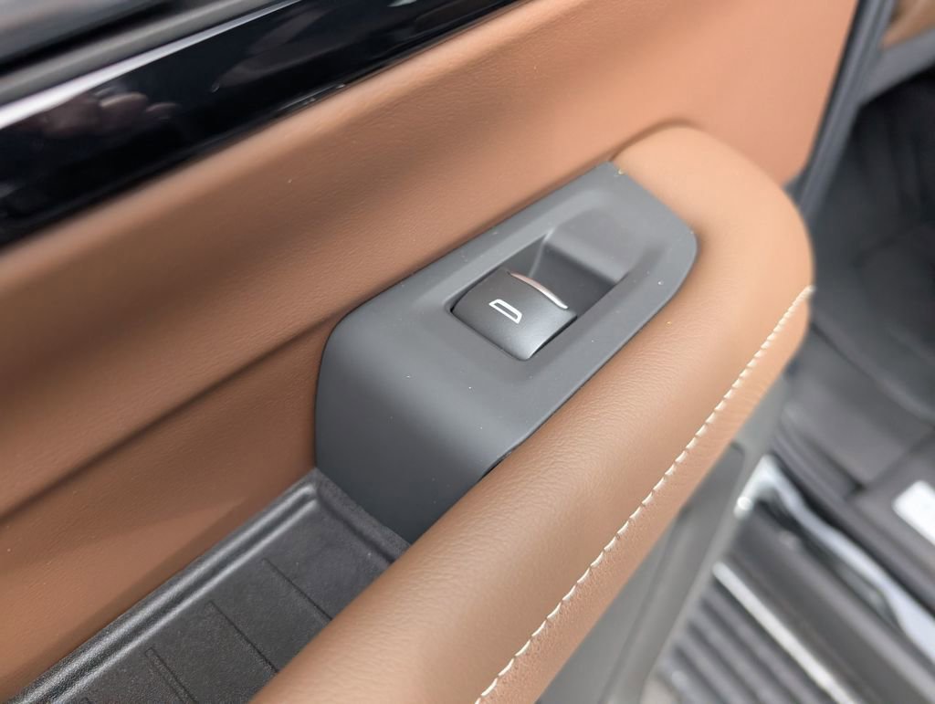 New 2026 Chevrolet Suburban High Country image 11