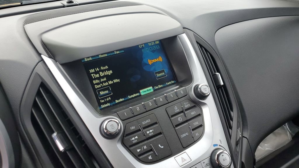 Used 2017 Chevrolet Equinox LT w/ Convenience Package image 14