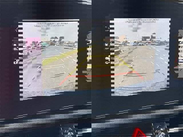 Used 2024 Kia Niro SX Touring image 18