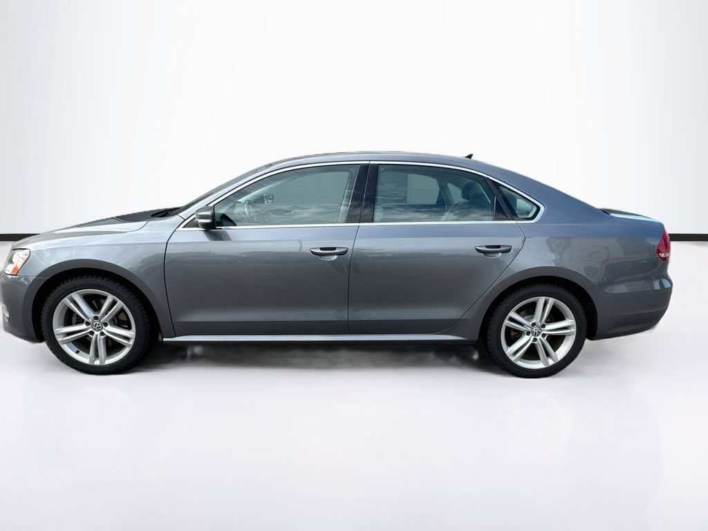 Used 2015 Volkswagen Passat TDI SE FWD image 8