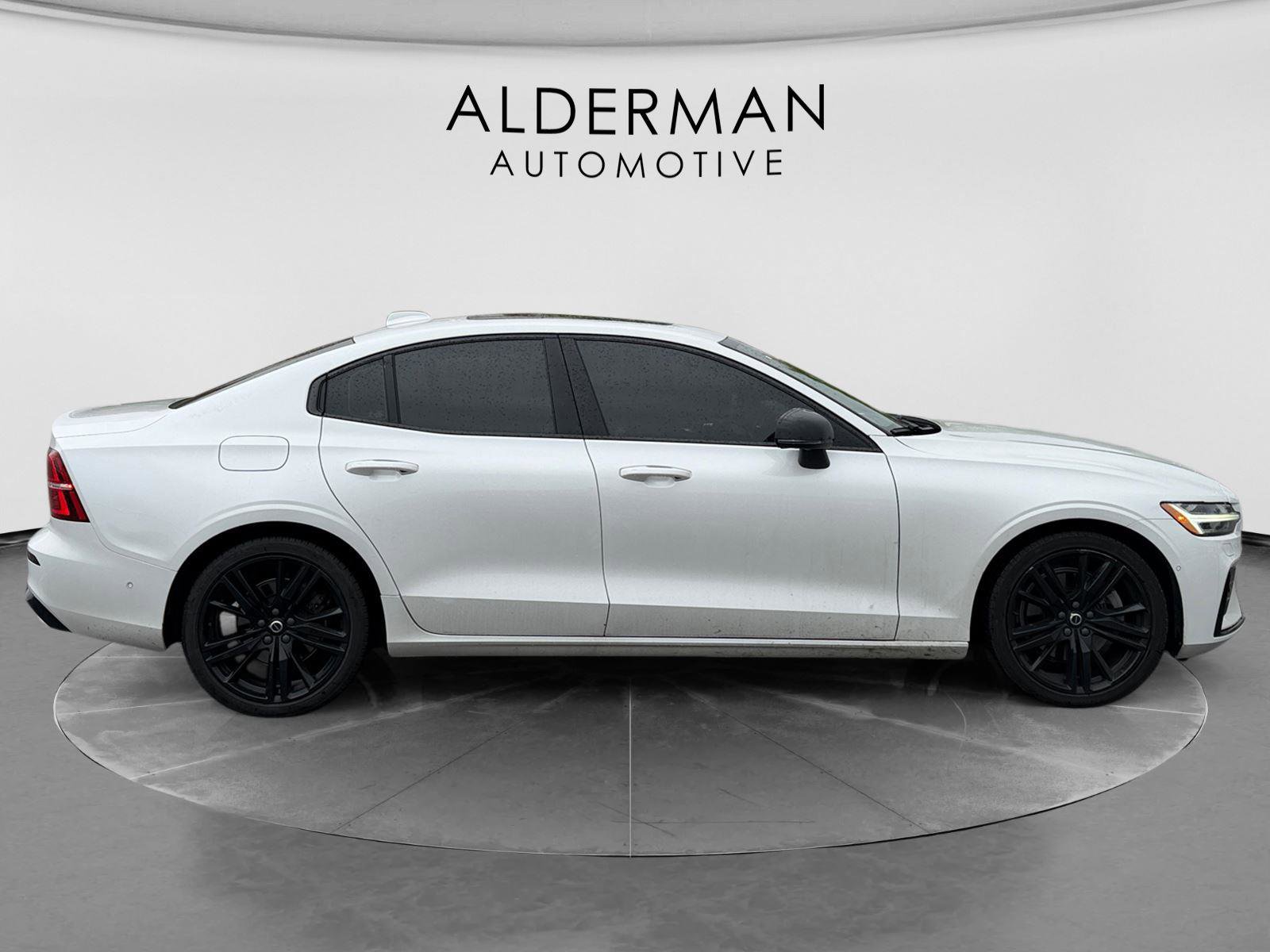 Used 2024 Volvo S60 B5 Plus AWD/4WD image 6