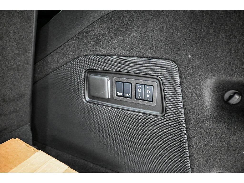New 2026 Cadillac Escalade V w/ LPO, ONYX Package AWD/4WD image 58