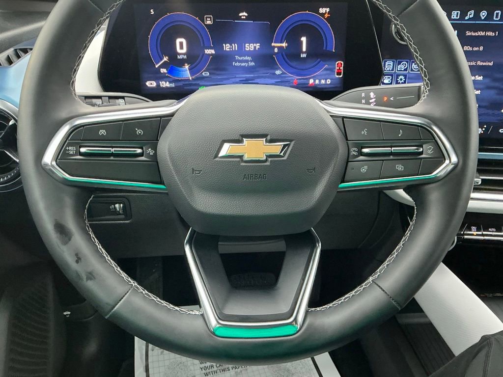 Used 2025 Chevrolet Equinox EV LT image 32